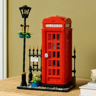 image #5 of תא טלפון אדום בלונדון LEGO Ideas 21347